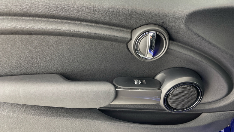 MINI Convertible 1.5 Cooper Classic II 2dr Auto [Comfort/Nav Pack] Petrol Convertible